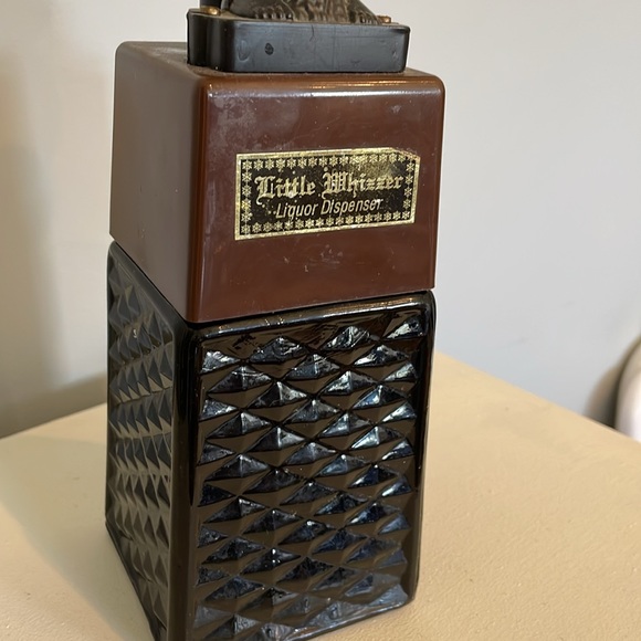 Little whizzer liquid dispenser bar ware vintage item - Picture 2 of 3